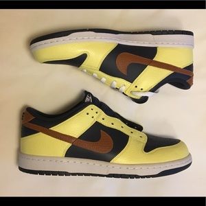 2012 Nike sb dunk low yellow/navy